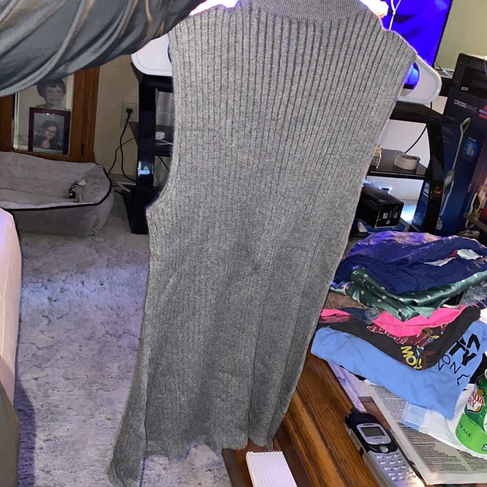 Large - Picture 5 of 5